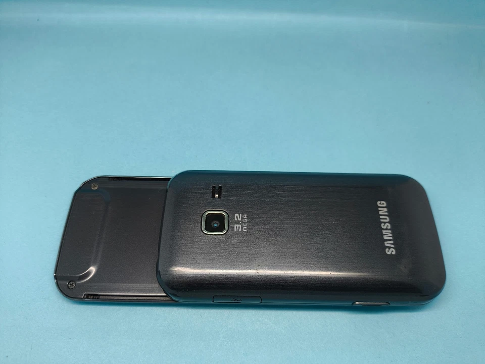 Samsung C3750 (Unlocked) Mobile Phone - Image 4 of 4