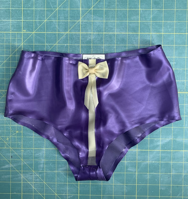   Gorgeous Latex Rubber fetish lingerie Briefs Size 10 RRP £88