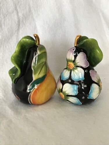 2PC Pair BLUE SKY 2004 Yellow /gold Black /flowers Salt & Pepper Shakers Nice - Picture 2 of 12