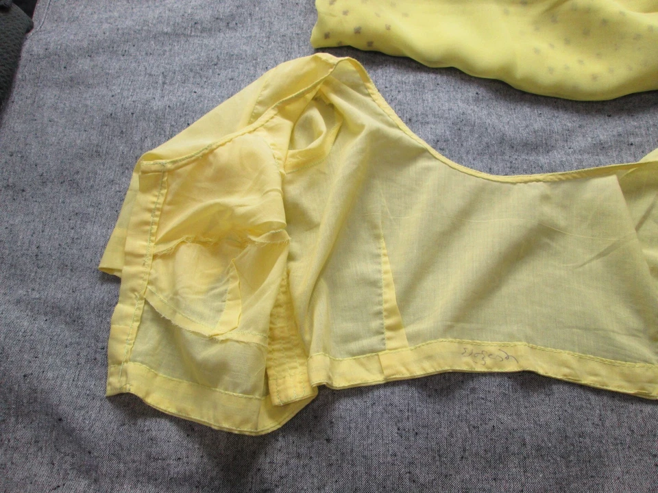 Blusa india hecha a mano de sari y choli ~ tela de gasa bordada amarilla Foto 3 de 4