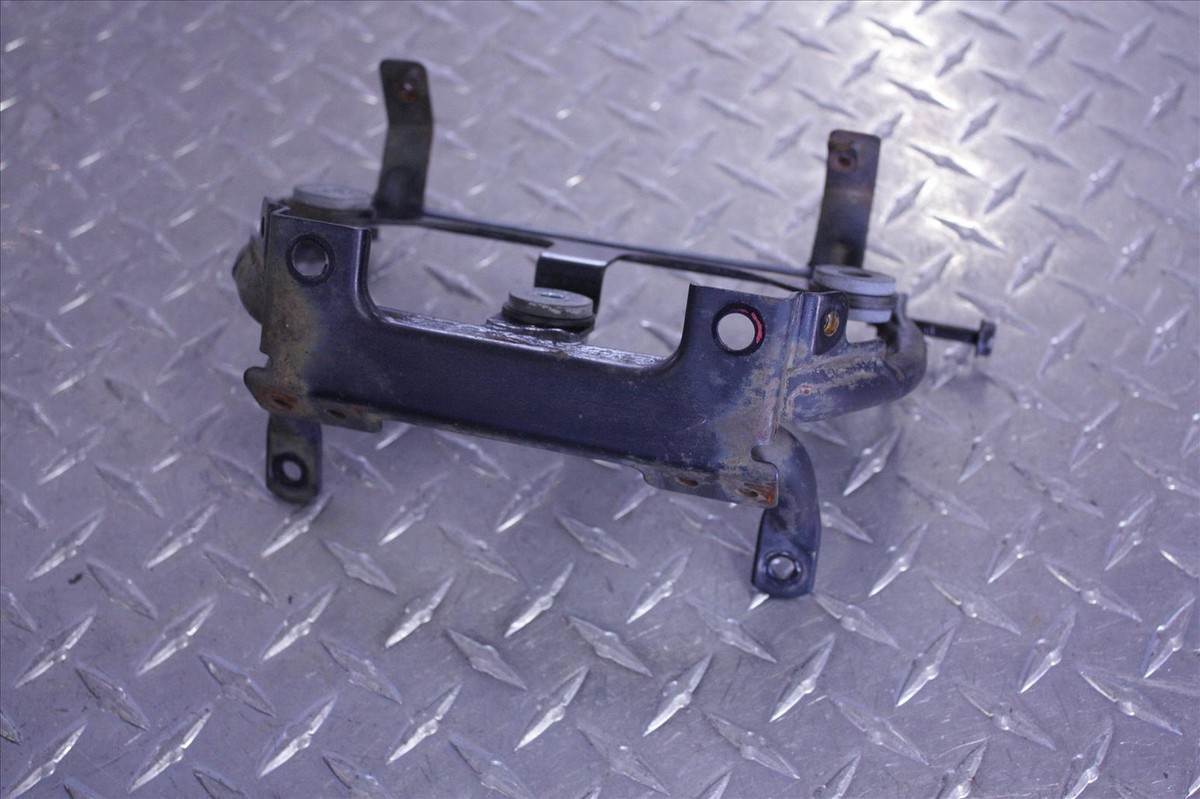 1995 KAWASAKI ZX 750 TAIL REAR BRAKE LIGHT LAMP SUPPORT MOUNT