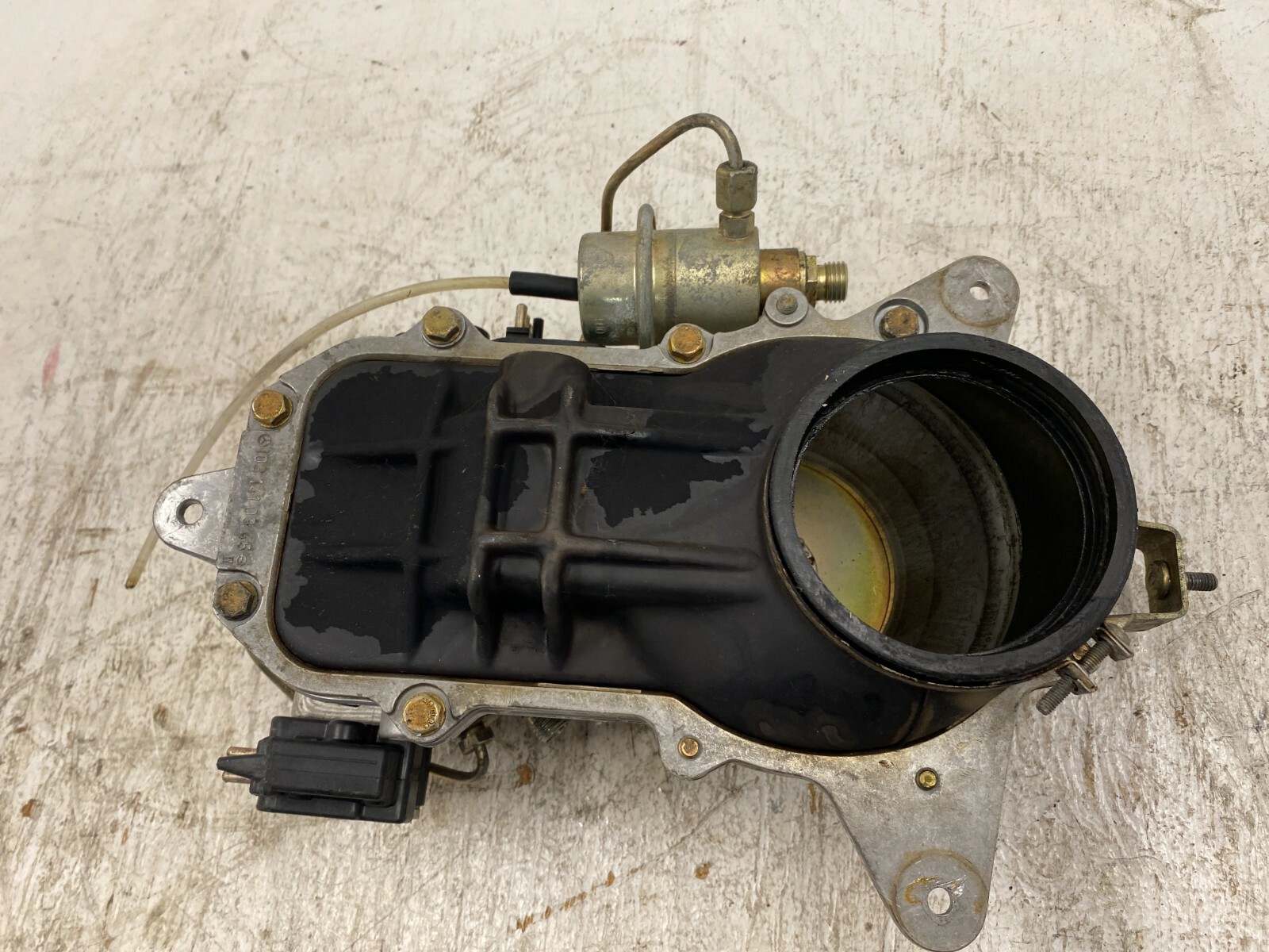 1989 MERCEDES 300E 190 6cyl W124 BOSCH FUEL INJECTION DISTRIBUTOR 0438101012 eBay