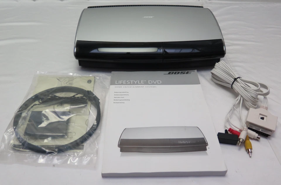 BOSE AV 48 Media Center Lifestyle Steuerkonsole DVD CD Tuner uMusic Festplatte