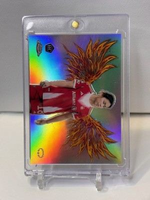23-24 Topps Chrome UWCL Momoko Tanikawa FC Bayern München Arise A-18 RC