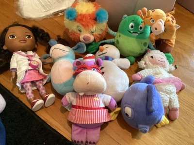 Doc McStuffins Compete Plush Stuffed Animal Set Doc Talks Also
