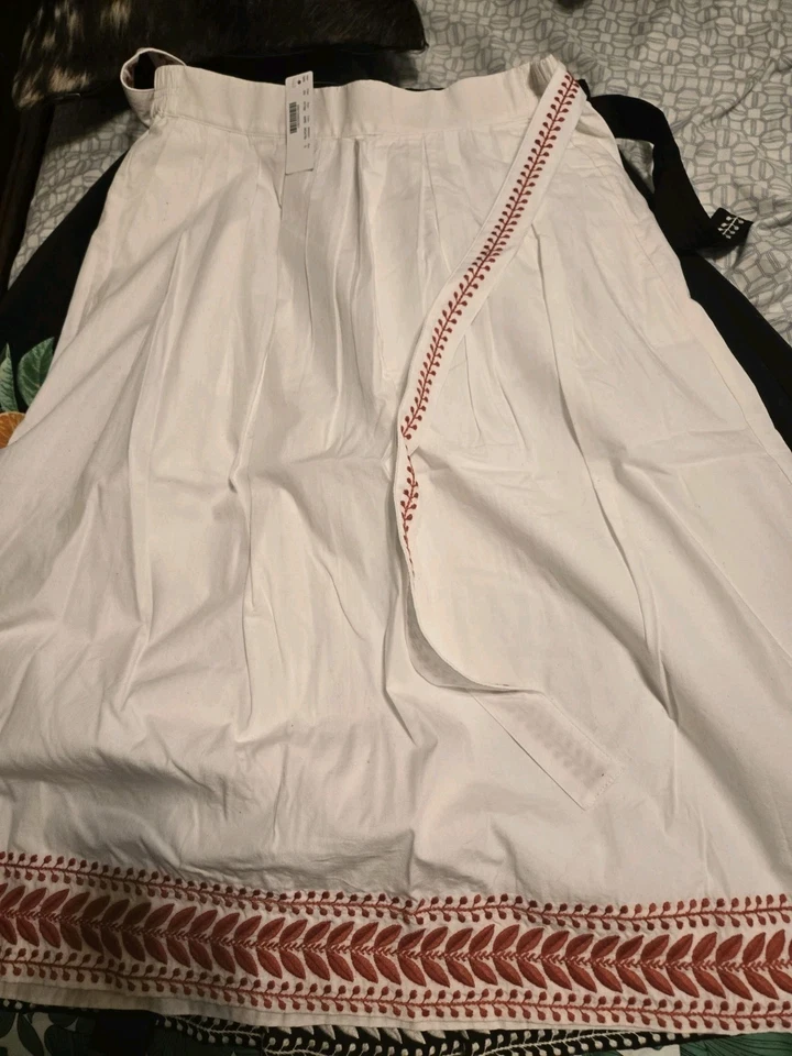 Falda midi bordada J Crew para mujer blanca roja plisada con cinturón talla S nueva Foto 2 de 4