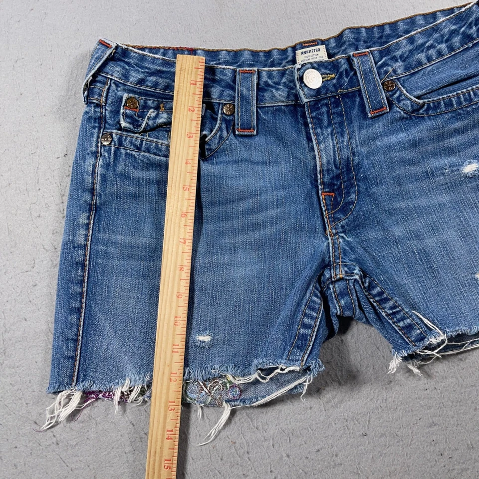 Pantalones Cortos de Denim True Religion Mujer 32 Bordados Corte Envejecidos Hechos en EE. UU. Foto 2 de 4