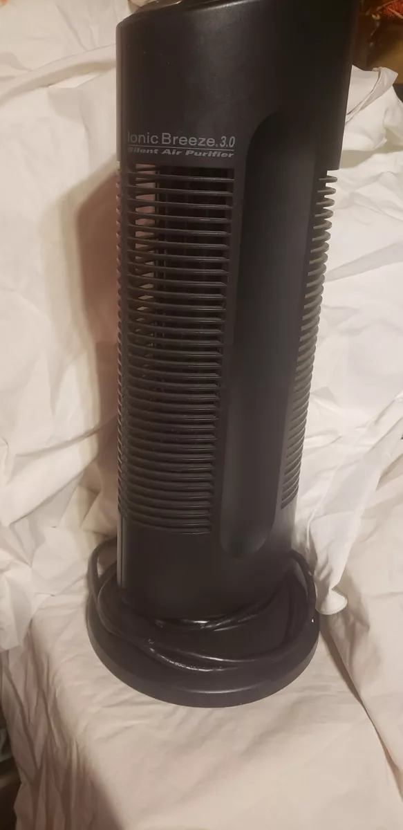 PRICE DROP Sharper Image Ionic Breeze 3.0 Ionizer Silent Air Purifier SI397