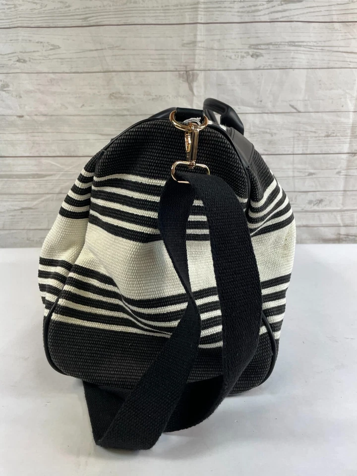 Urban Expressions 条纹旅行周末行李袋带肩带 — 第 3/4 张图片