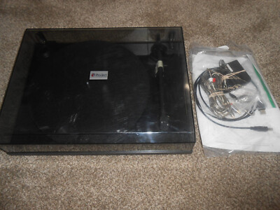 Pro-Ject Essential ll Phono Turntable Black with Ortofon Stylus / USB /Composite