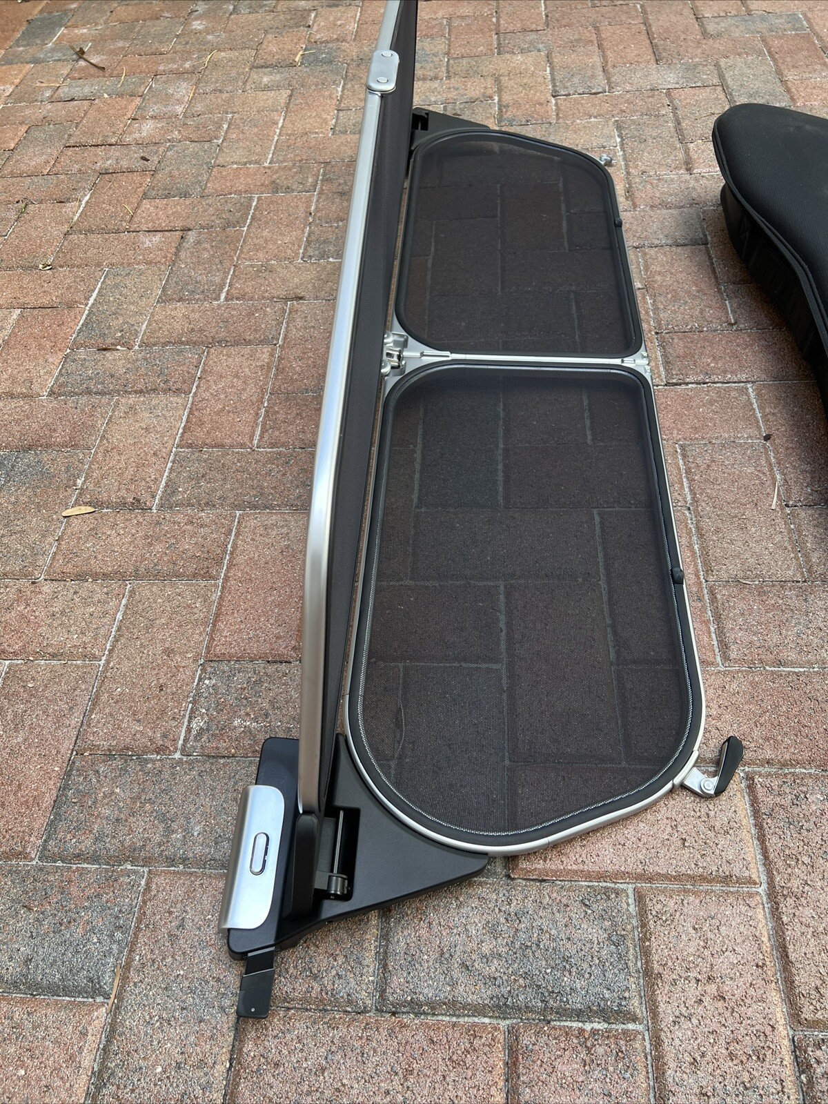 Genuine Bentley CONTINENTAL Convertible Windscreen Wind Deflector 