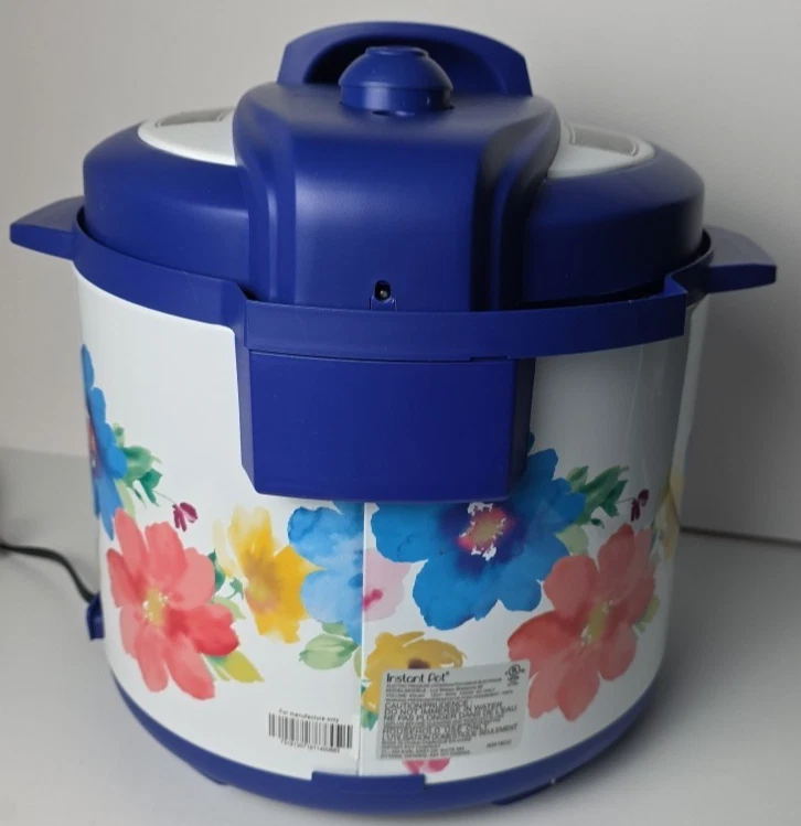 Instant Pot LUX Breezy Blossoms 6-in-1 Multi-Use Programmable Pressure Cooker - Image 4 of 4