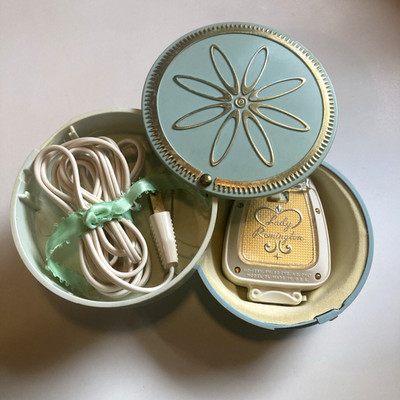 VINTAGE 1950s Lady Remington Razor Electric Shaver Complete Case/ Brush ~ WORKS!