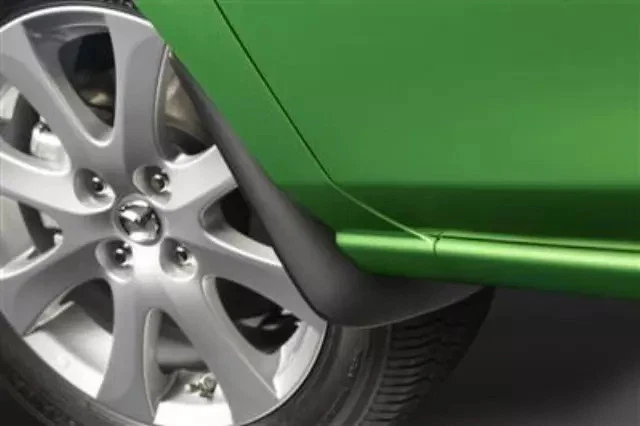 2 protectores contra salpicaduras delanteros originales Mazda 2011-2014, pieza nueva OEM, P/N DR61V3450 Foto 3 de 4