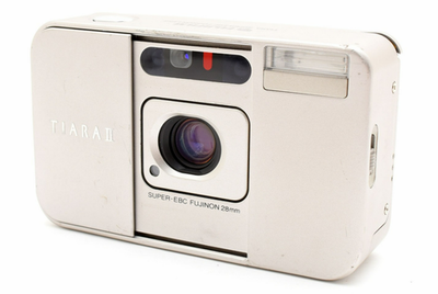 【美品】FUJIFILM CARDIA mini TIARA II N. MINT Fujifilm Cardia Mini TIARA II Point & Shoot 35mm Film