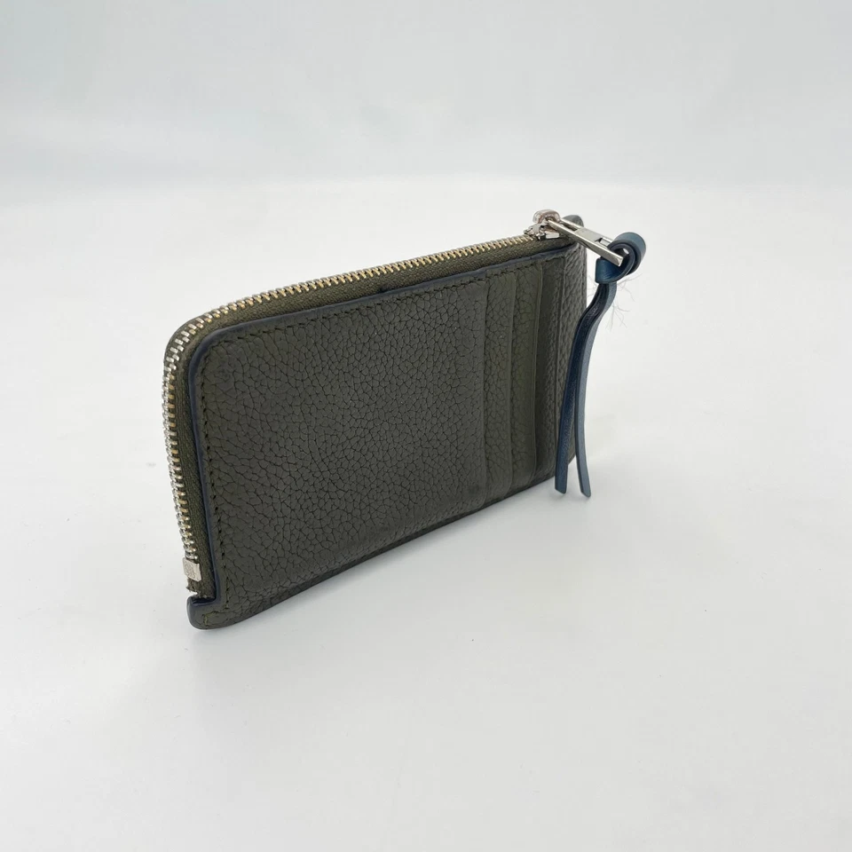 Estuche para tarjetas Loewe de cuero de becerro de grano suave verde talla única Foto 3 de 4