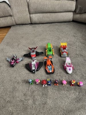 7 Light Up Paw Patrol Vehicles With 8 Figures 