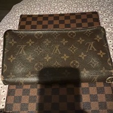 Louis Vuitton Monogram Brown Zip-Around Women's Wallet with Logo  Card Slots