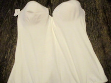 CARNIVAL WHITE BUSTIER SIZE 36D STYLE 426 NWOT