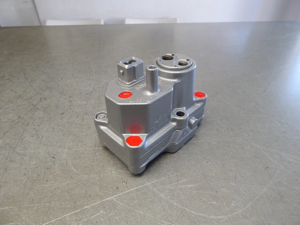 REGULADOR DE CALENTAMIENTO AUDI 5000 - 0438140094 / 035133403D - SERVICIO DE RECONSTRUCCIÓN Foto 4 de 4