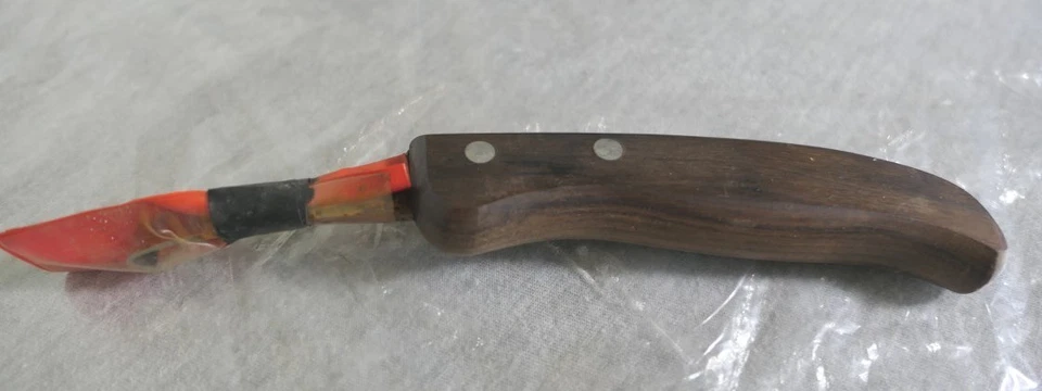 NEW Wooden Handle Stainless Steel Blade Farrier Horse Hoof Trimming Knife Rusty - Image 2 of 4