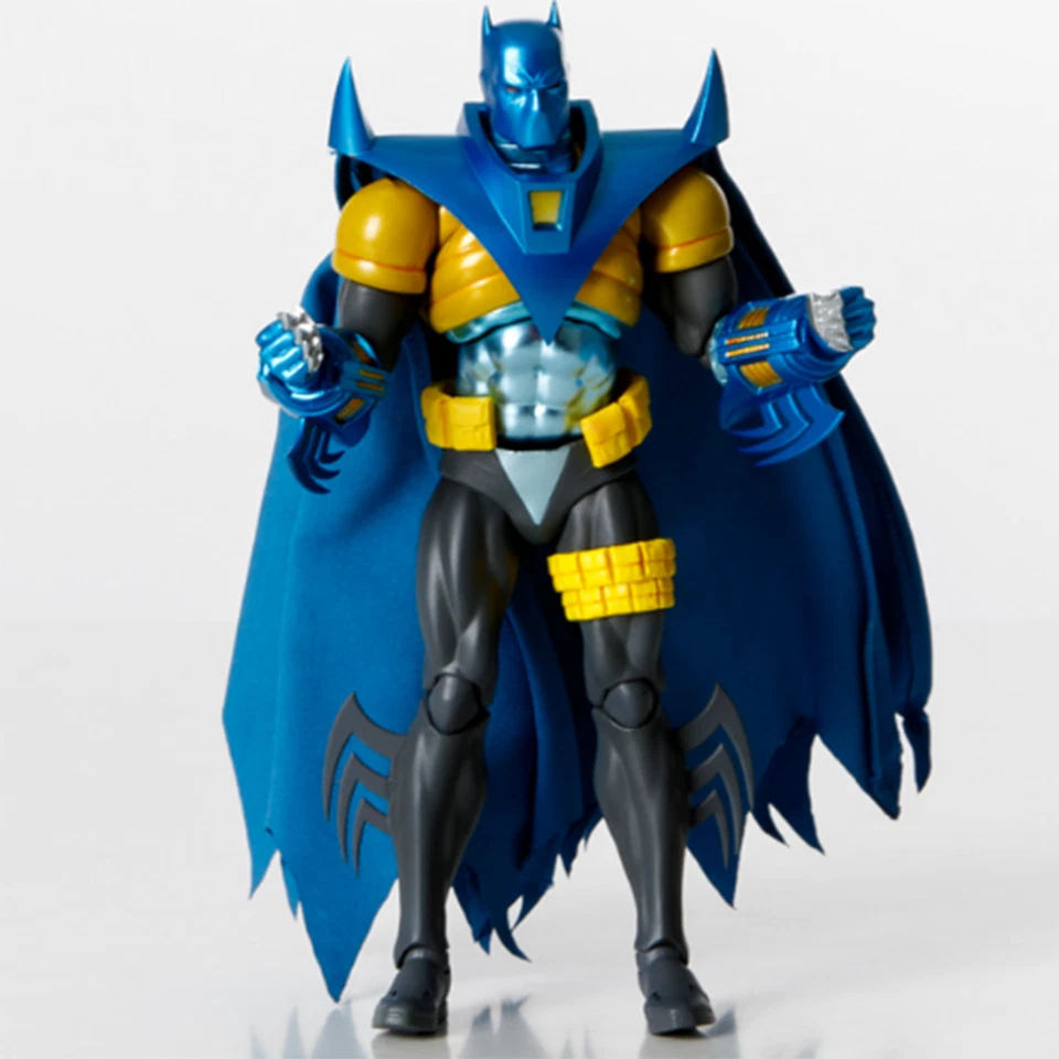 Figura de acción MAFEX Knightfall Batman - DC Comics No. 210 | Juguete Medicom Foto 3 de 4