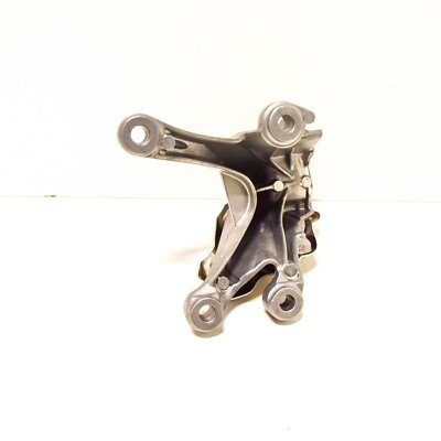NEW BMW 5 G30 RIGHT SIDE ENGINE BRACKET 22116861564 6861564