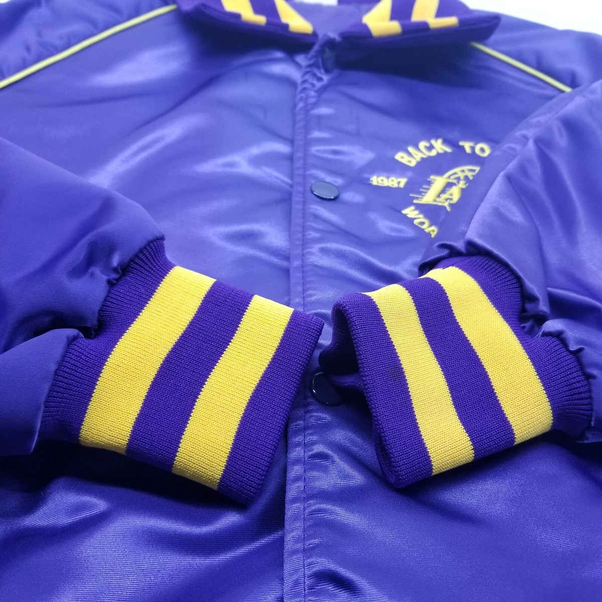 Vintage Los Angeles Lakers Back 2 Back 87-88 World Champions Vintage Los Angeles Lakers Back 2 Back 87-88 World Champions