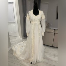 Vintage 70s? Victorian renaissance lace high neck wedding gown handmade XXS / 00