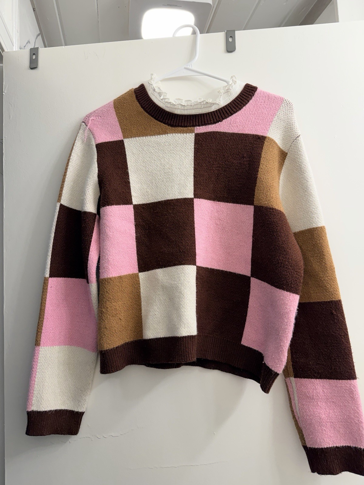 Colorblock Knit Pullover Sweater Pink Brown White Tan Crew Neck Long Sleeve