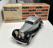 Western Models Bentley 3 ½ Litre 2-Door Saloon ‘aerofoil’ 1937 Black/Silver