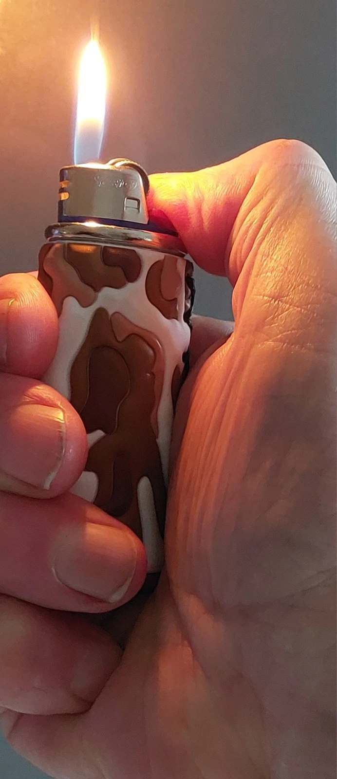 Bic Lighter case Rubberised Metal Complete With Bic Lighter Unique Pattern  - Picture 1 of 7