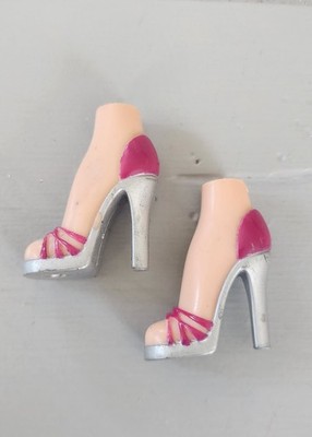 MGA Bratz Doll Cloe Pink / Silver High Heels Sandals Shoes Feet Pretty