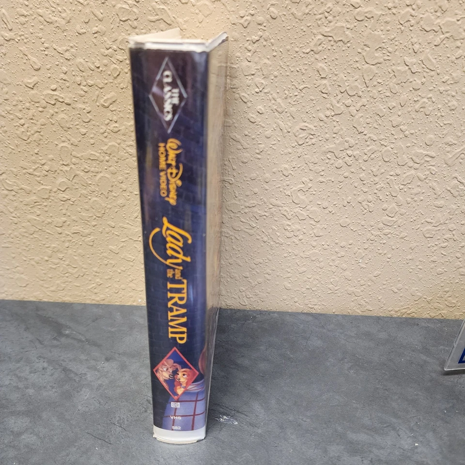 1987 RARE!! Vintage Walt Disney Classic Black Diamond VHS Lady And The Tramp - Image 4 of 4