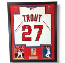 Mike Trout Rookie Cards Checklist and Autographed Memorabilia Guide 50