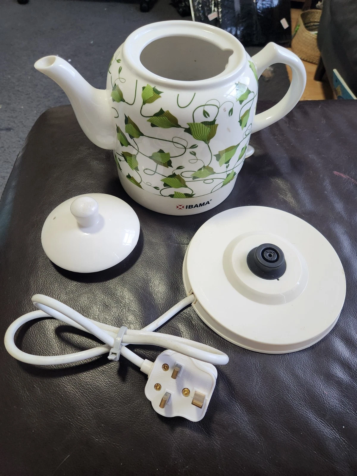 IBAMA Ceramic Electric Kettle with detachable base,Rare hard to find,1450W,Works