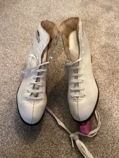 Lake Placid Woman’s Ice Skates White Size 9