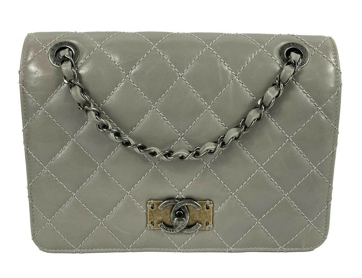 Mold slot lejer CHANEL - Glazed Calfskin Quilted Medium Day Trip Flap Bag - Crossbody | eBay