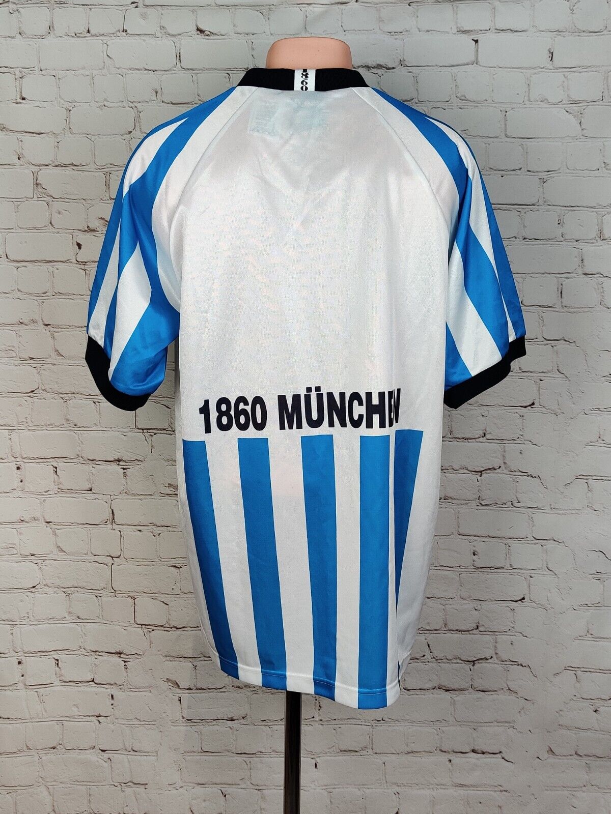 Classic Football Shirts on X: 1994-95 1860 Munich Home Shirt. Hall of Fame  or Hall of Shame? 👀  / X