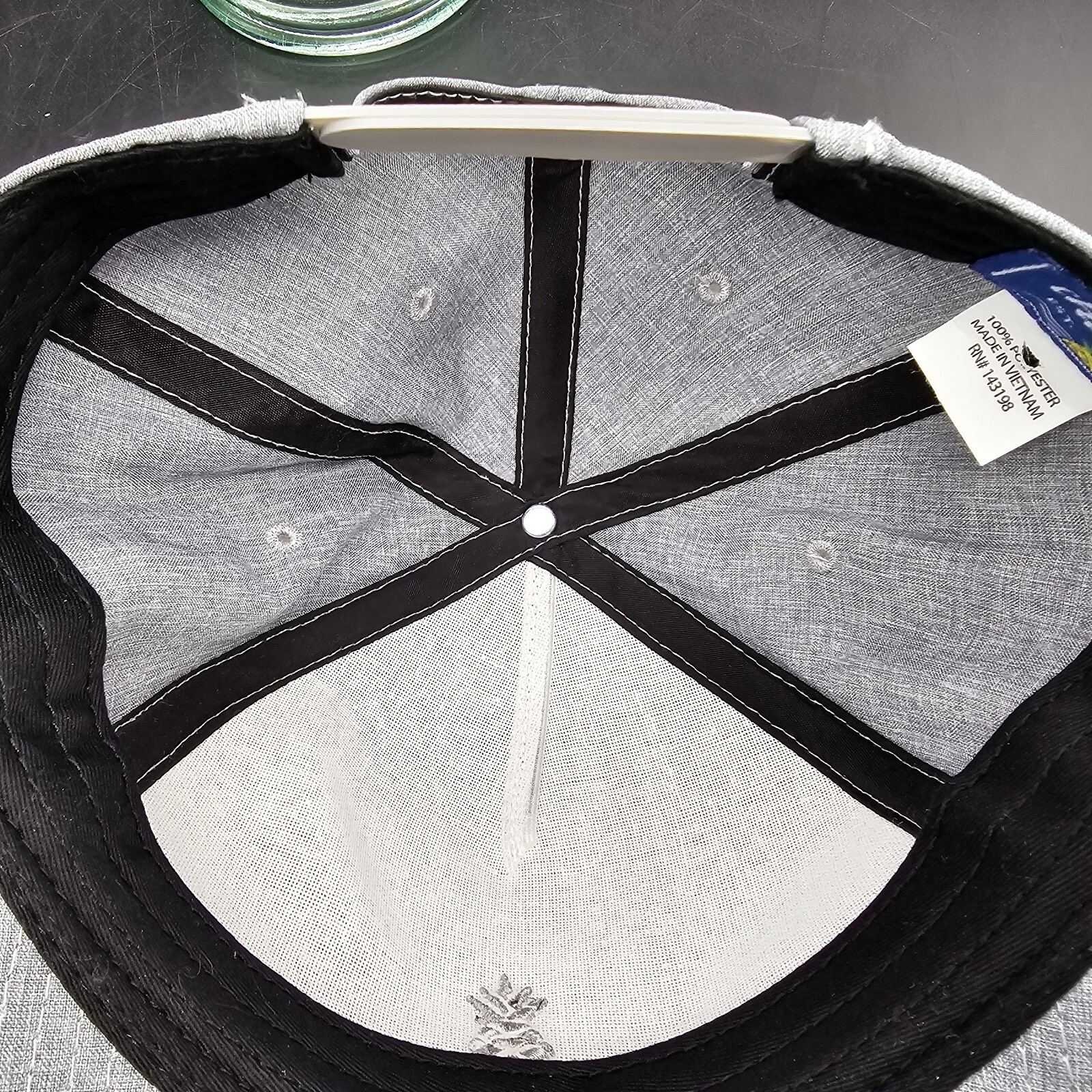 Chubbies Embroidered Pineapple Gray Hat EUC - image 12