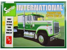 SKILL 3 MODEL KIT INTERNATIONAL TRANSTAR 4300 EAGLE "SPRITE" 1/25 BY AMT AMT1394