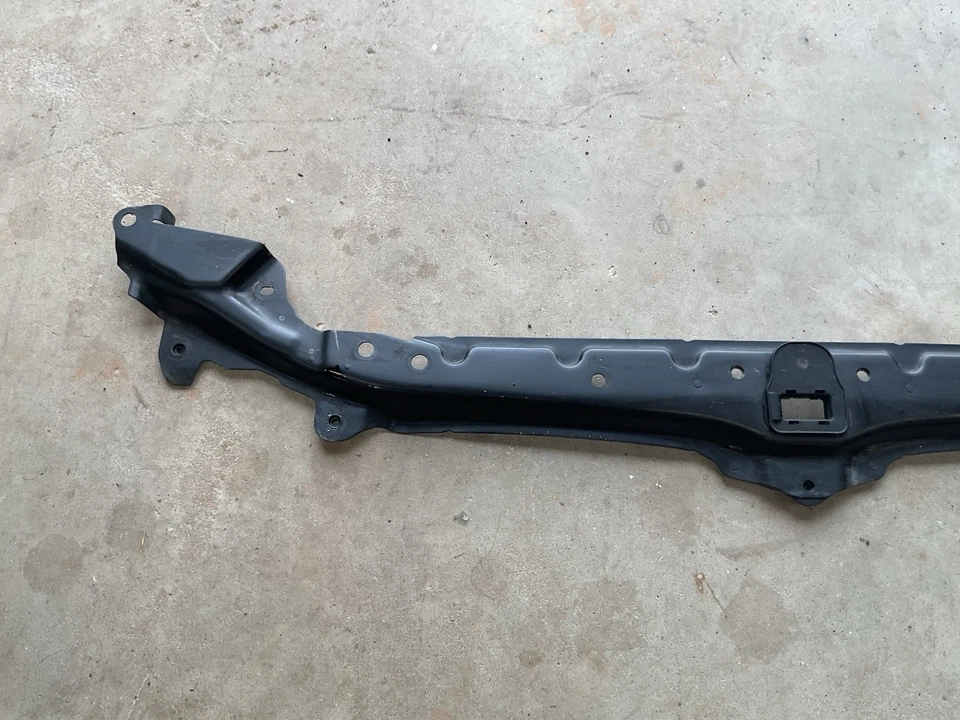 BMW 528I 2010 parachoques delantero soporte de montaje de refuerzo superior OEM Foto 2 de 4