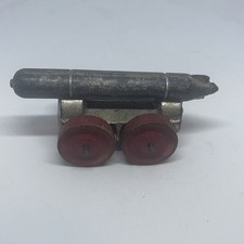NICE 1930s MANOIL 98 LEAD DIME STORE G.I. SOLDIER TORPEDO ON WHEELS