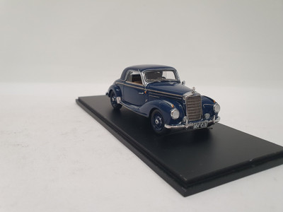 1/43 MERCEDES-BENZ 220 COUPE W187 1951 SPARK B66040489 NO MATRIX