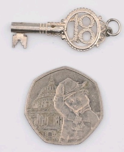 Vintage Silver 18 Eighteen Happy Birthday Key Pendant Charm Necklace Bracelet - Picture 2 of 3