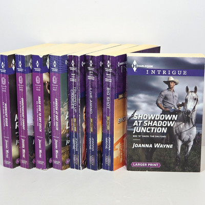 Joanna Wayne Harlequin Intrigue 8 Book LOT Big D Dads Daltons LARGE PRINT