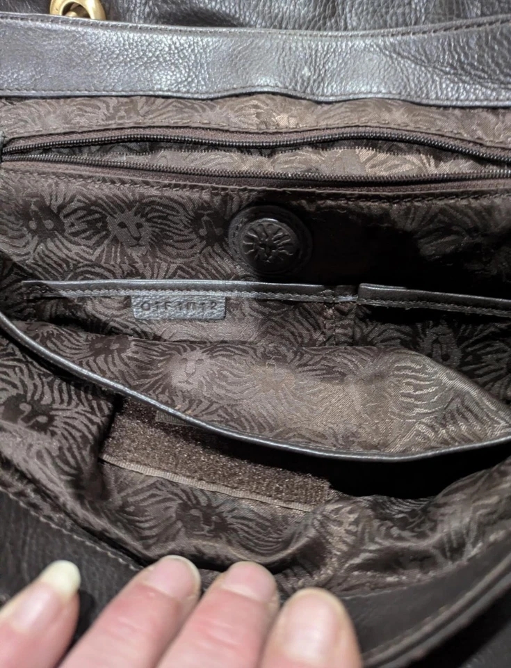 BOLSO DE MANO GRANDE DE CUERO NEGRO FLEXIBLE SUAVE vintage ANNE KLEIN ♡ en muy buen estado Foto 2 de 4