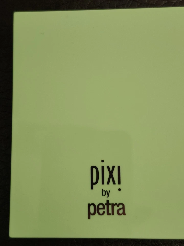 Paleta de sombras de efectos de ojos Pixi by Petra ~Rosette Ray~ 0,4 OZ Foto 2 de 3