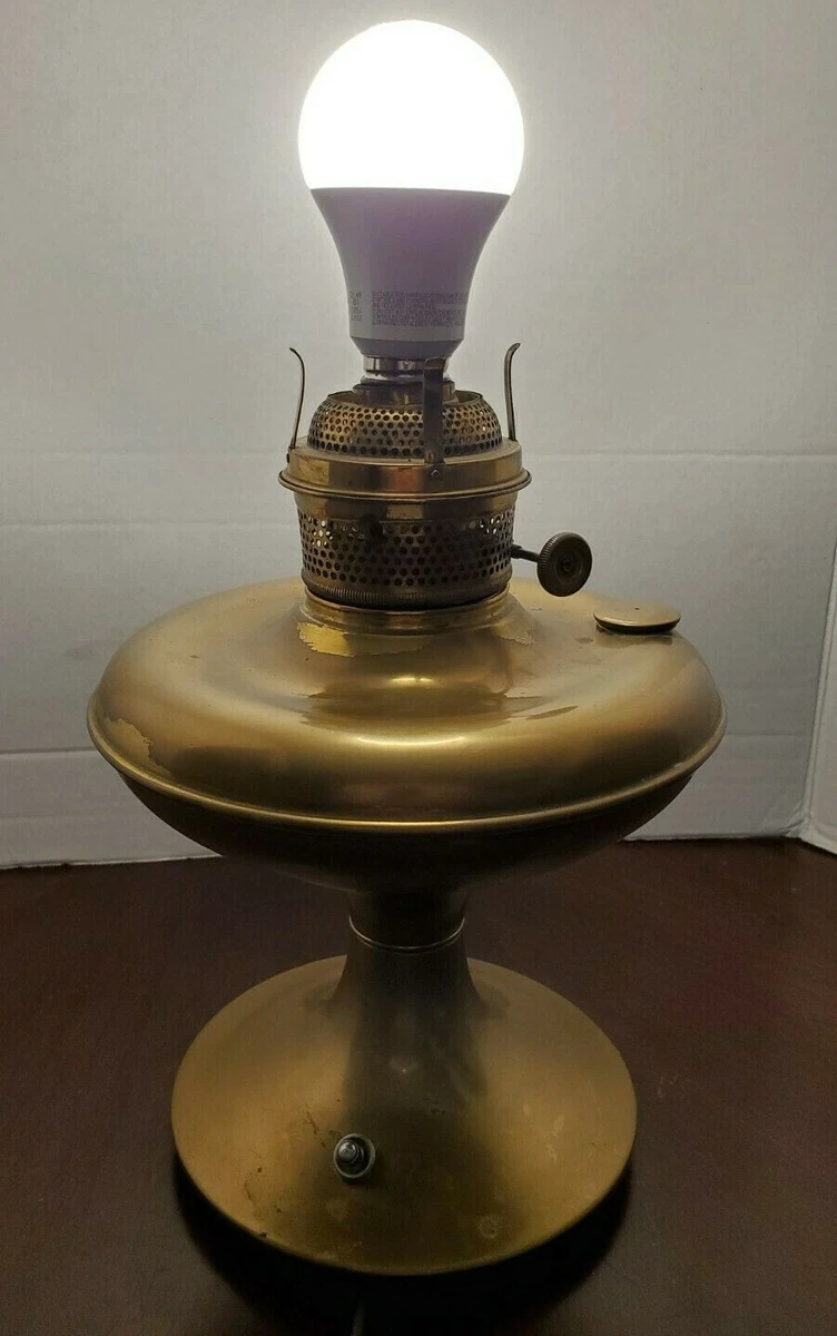 Antique kerosene cheap parlor lamps