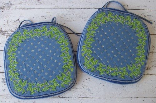 Vintage Williams Sonoma Chair Cushions~Blue French Provencal Ivy Bees~Set of 2